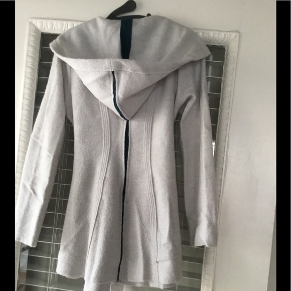 Anthropologie Jackets & Blazers - ADORABLE ANTHROPOLOGIE HOODIE WRAP JACKET GRAY/BLU